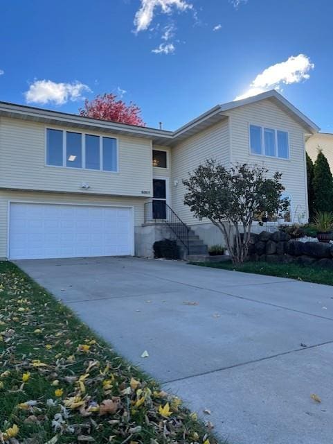 view of front of property featuring a garage