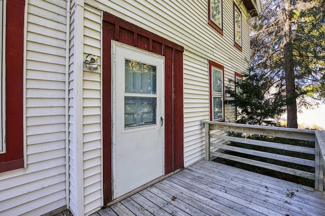 doorway to property featuring a deck