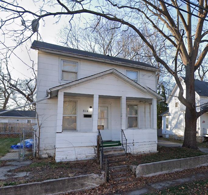 bungalow-style house featuring a porch