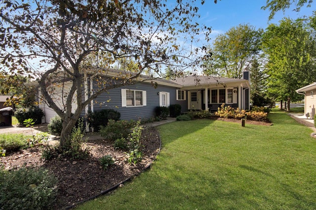 ranch-style house with a front yard