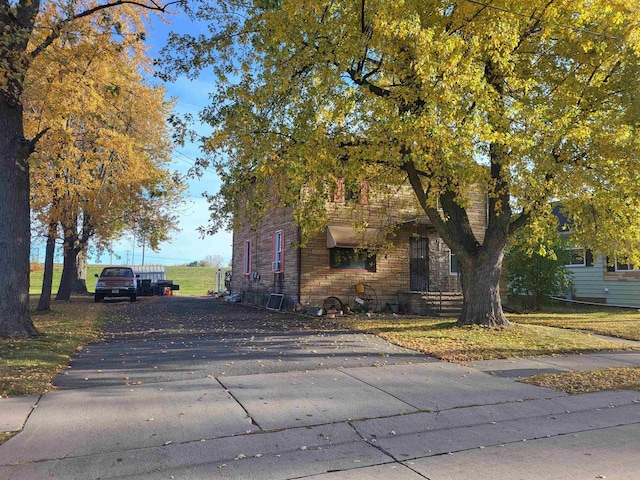 view of front of house