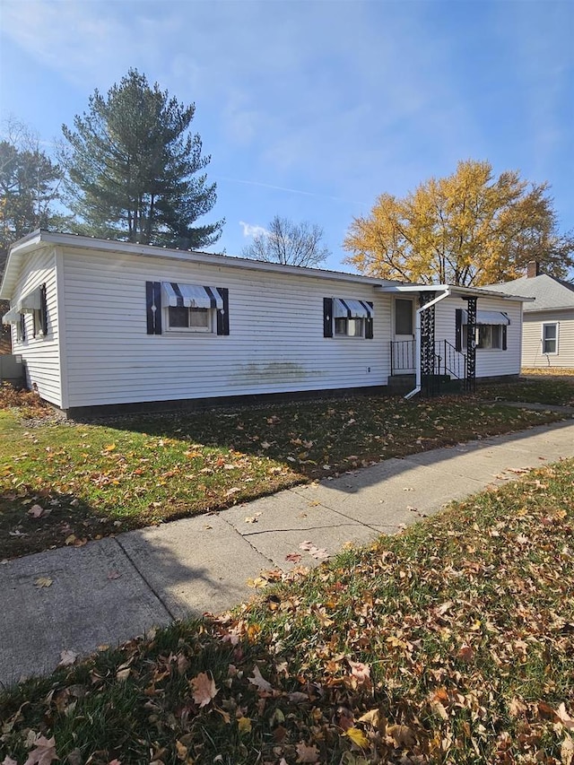 view of manufactured / mobile home