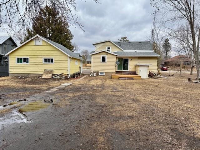 414 8th St, Baraboo, WI 53913 - view of rear view of house