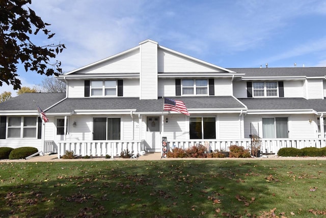 view of front of home with a front yard