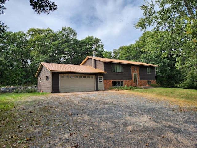 view of front of house featuring a garage