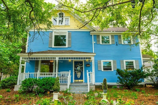 view of front of house featuring covered porch