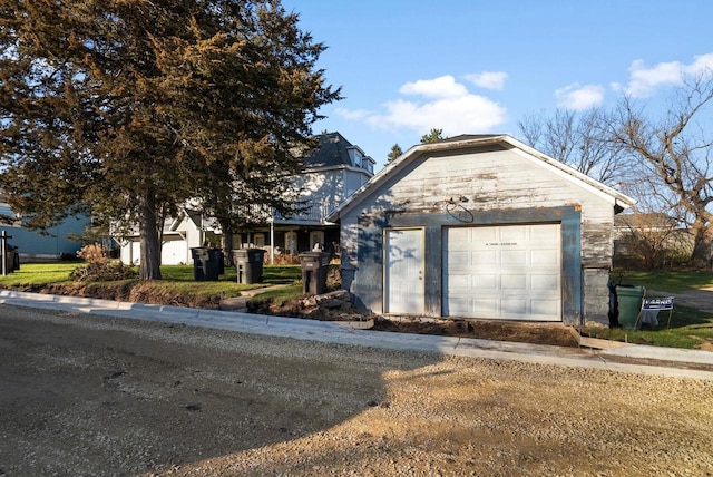 318 Mandt Pkwy, Stoughton, WI 53589 - view of front of home with an outbuilding