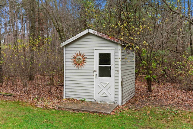 view of outdoor structure