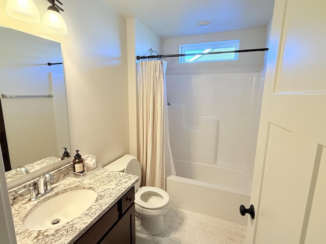 full bathroom featuring tile patterned floors, vanity, shower / bath combo, and toilet