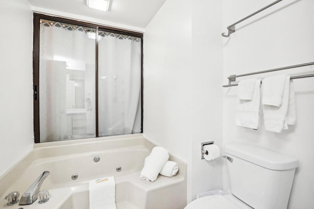 530 E Hiawatha Dr Unit 102, Wisconsin Dells, WI 53965 - full bathroom featuring a jetted tub and toilet