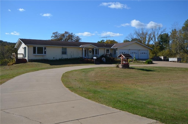 single story home with a front yard