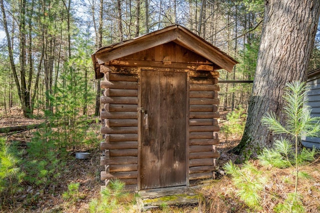 view of outbuilding