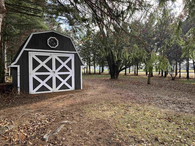 view of outbuilding