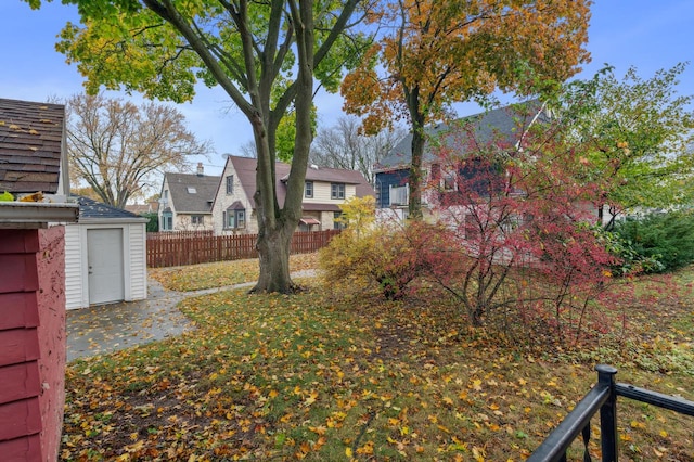 view of yard with a patio area