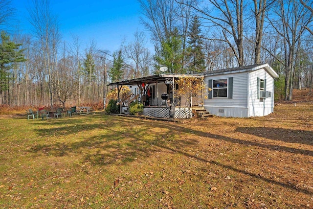 view of front of home with a front yard