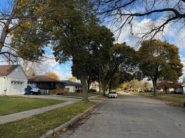 5723 N 77th St, Milwaukee, WI 53218