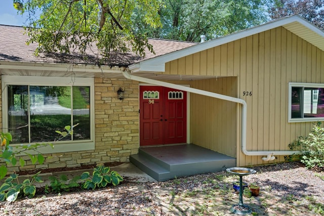 view of property entrance