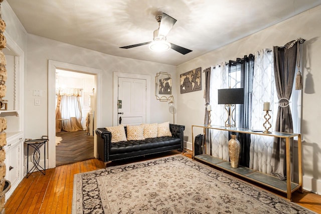 330 E Locust St, Milwaukee, WI 53212 - living area featuring wood-type flooring and ceiling fan