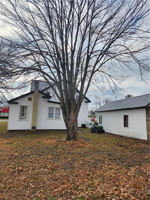 view of side of property