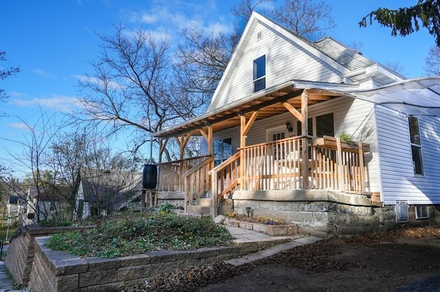 view of front of home featuring covered porch