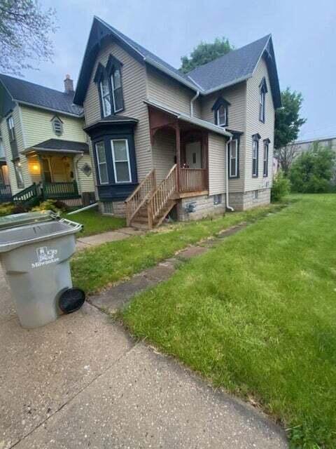 Listing photo 2 for 830 N 23rd St, Milwaukee WI 53233