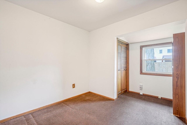 view of carpeted spare room