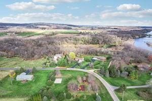 N4648 Allan Rd, Portage, WI 53901