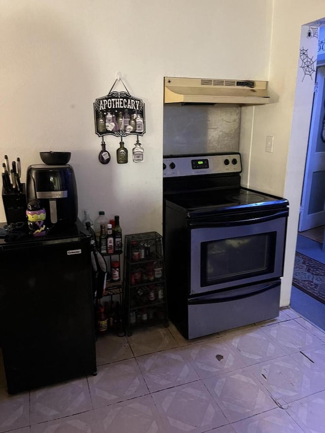 kitchen with electric stove