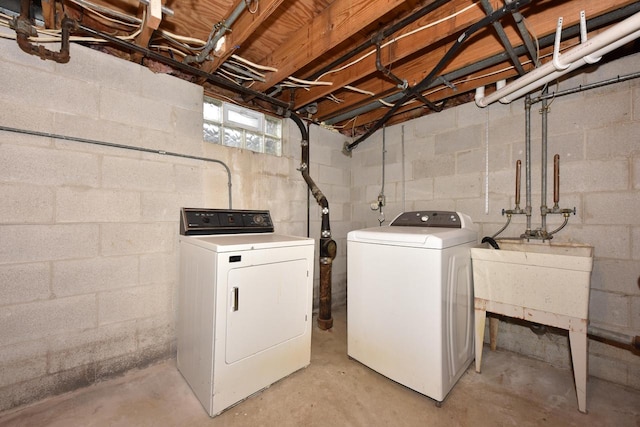 laundry room featuring washer and dryer