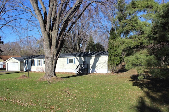 view of yard with a garage