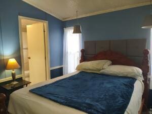 bedroom with vaulted ceiling