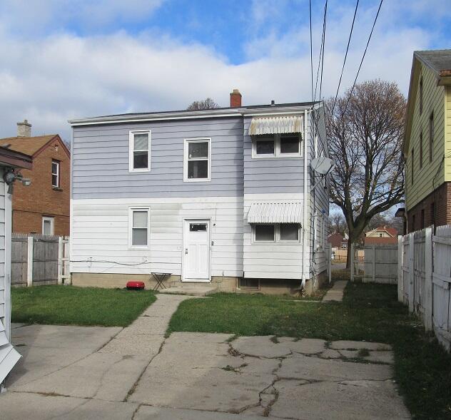 view of rear view of property