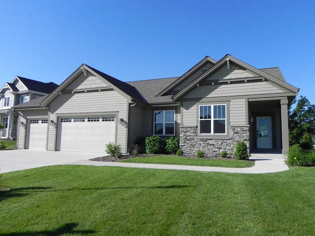 craftsman-style house with a front yard