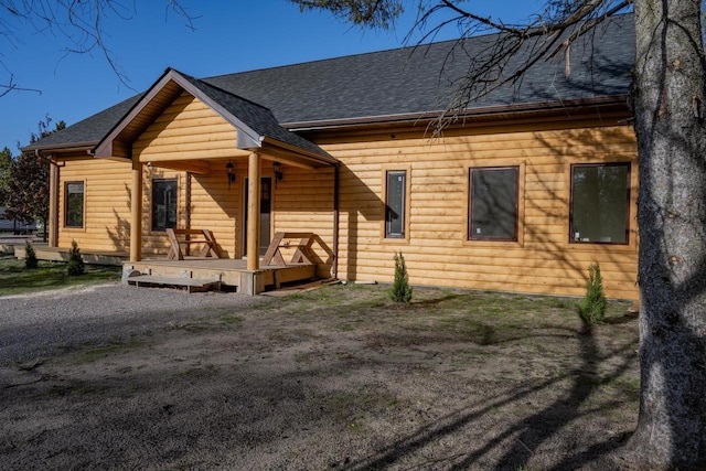 view of front facade featuring a porch