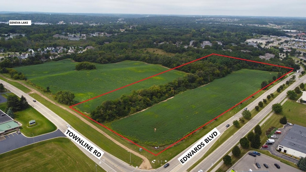 LT2 S Edwards Blvd, Lake Geneva, WI 53147