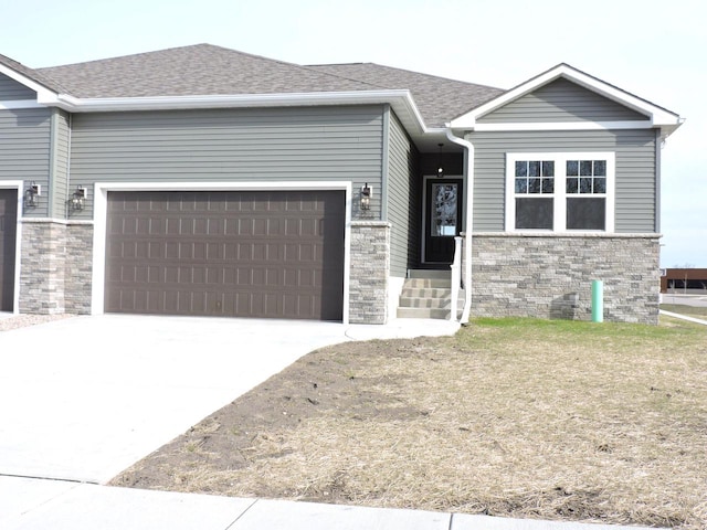 view of front of house featuring a garage