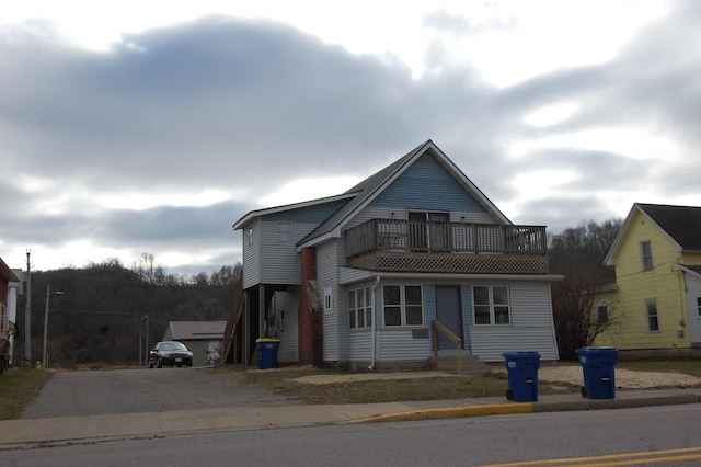 217 W Commercial St, St, Viola, WI 54664 - view of property featuring a balcony
