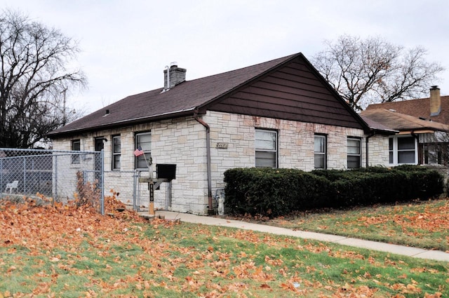 view of property exterior