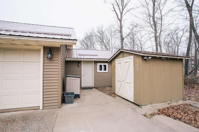 view of outbuilding