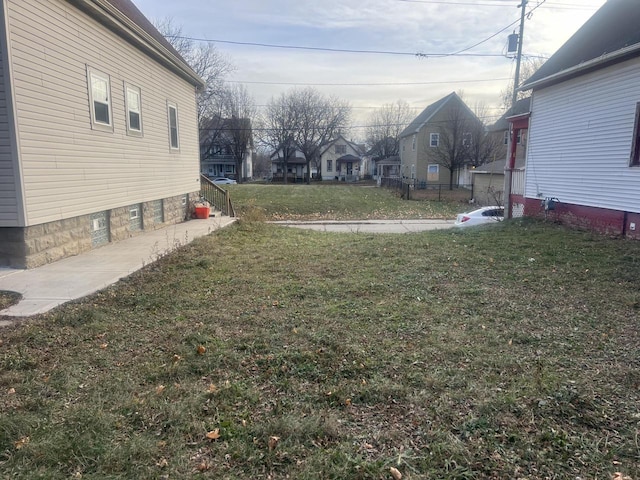 2757 N 11th Ln, Milwaukee, WI 53206 - view of grassy yard featuring a residential view