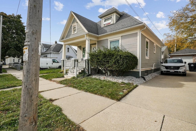 view of front of home with covered porch