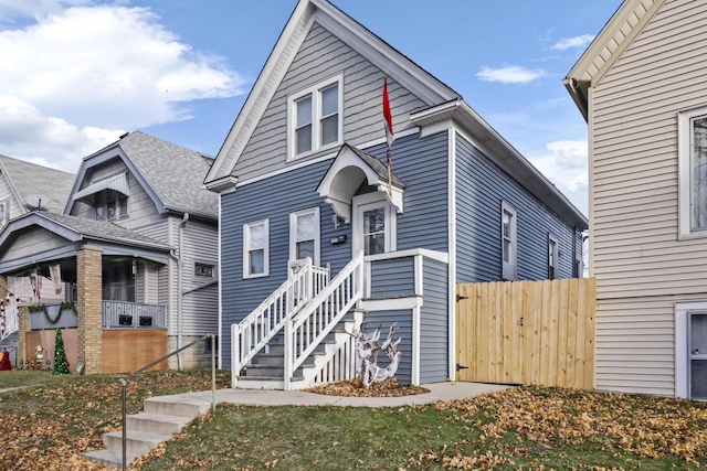 view of front of property