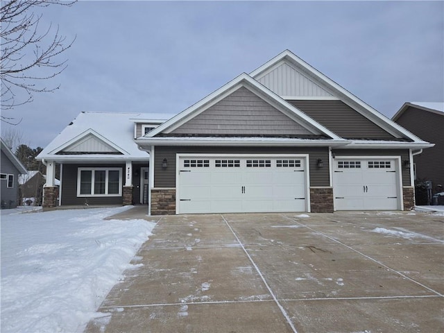 craftsman-style house featuring a garage