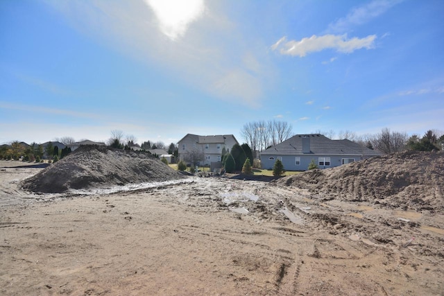 929 5 Mile Rd, Racine, WI 53402 - view of yard featuring a residential view
