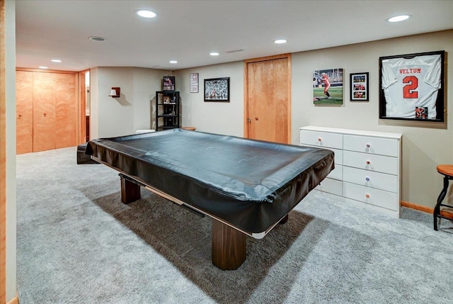 playroom featuring light colored carpet and billiards