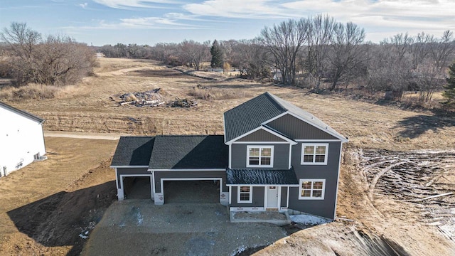 view of front facade featuring an attached garage and driveway