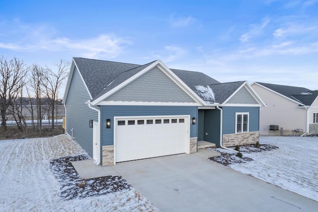 view of front facade with a garage