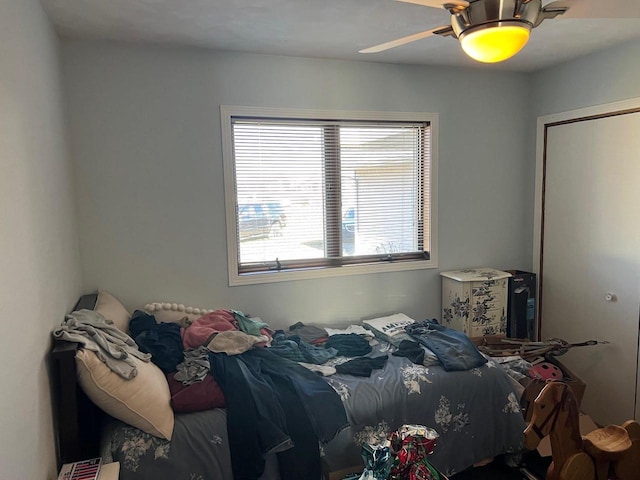 bedroom featuring ceiling fan