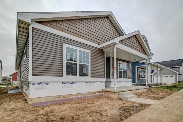 view of front facade with covered porch