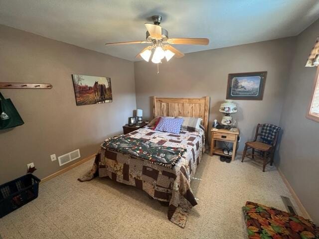 bedroom with ceiling fan